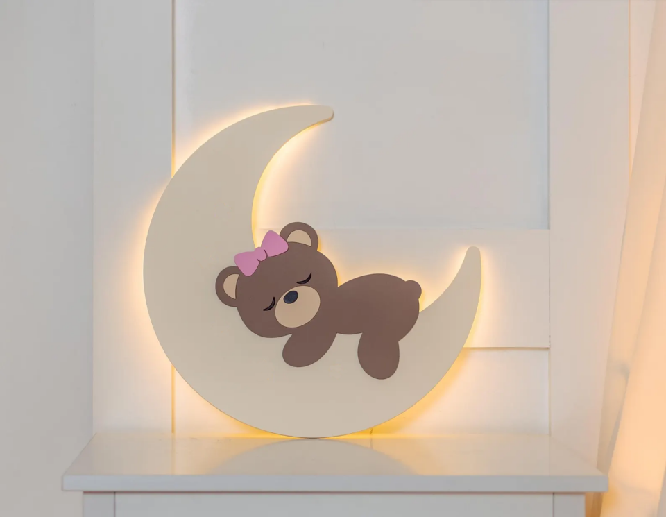Ay Üstünde Uyuyan Yavru Ayıcıklı Lamba